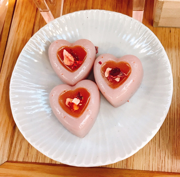 イチゴの江戸久寿餅
